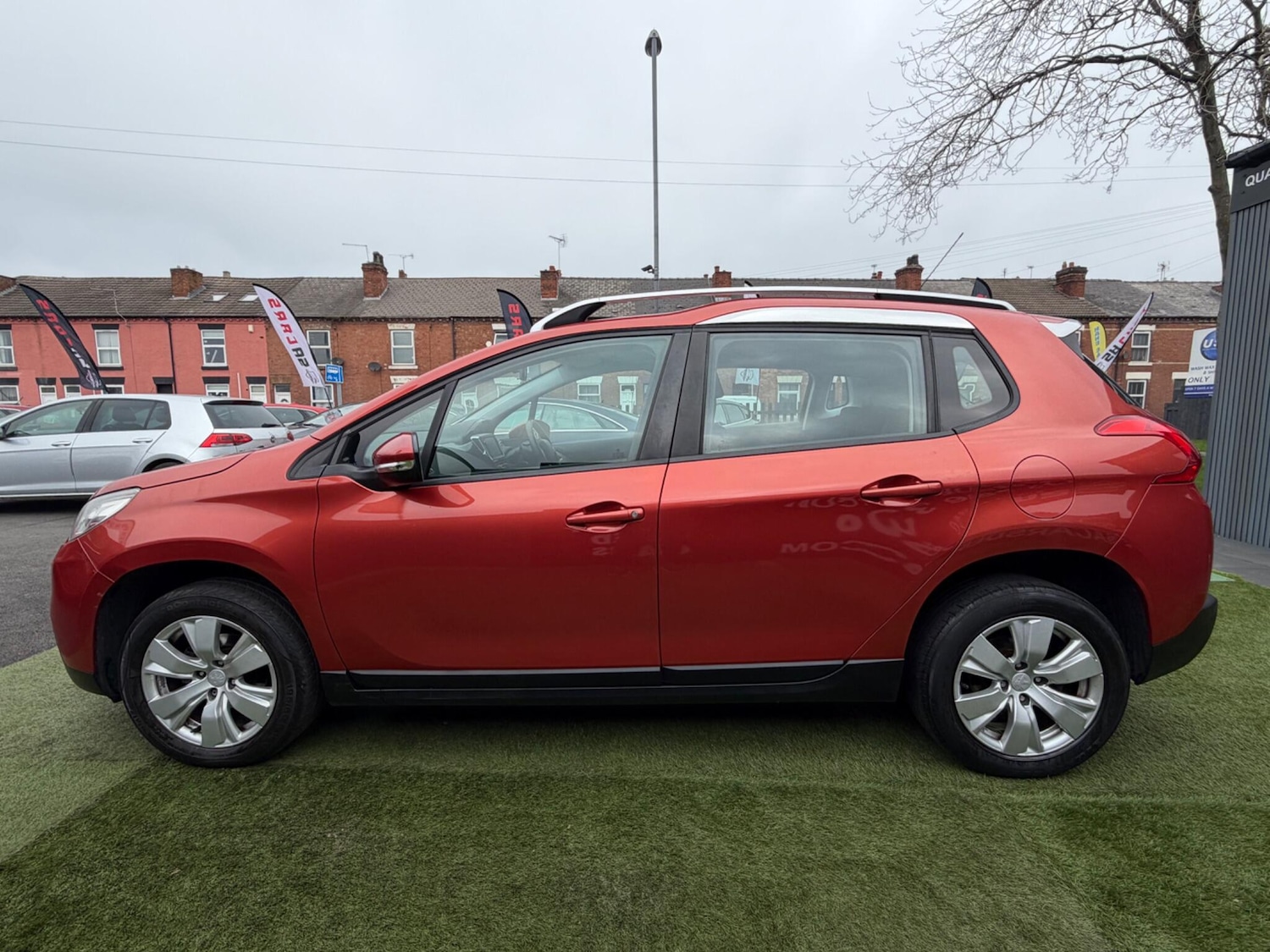 Used Peugeot 2008 2015 for sale - 77982629: Photo 8