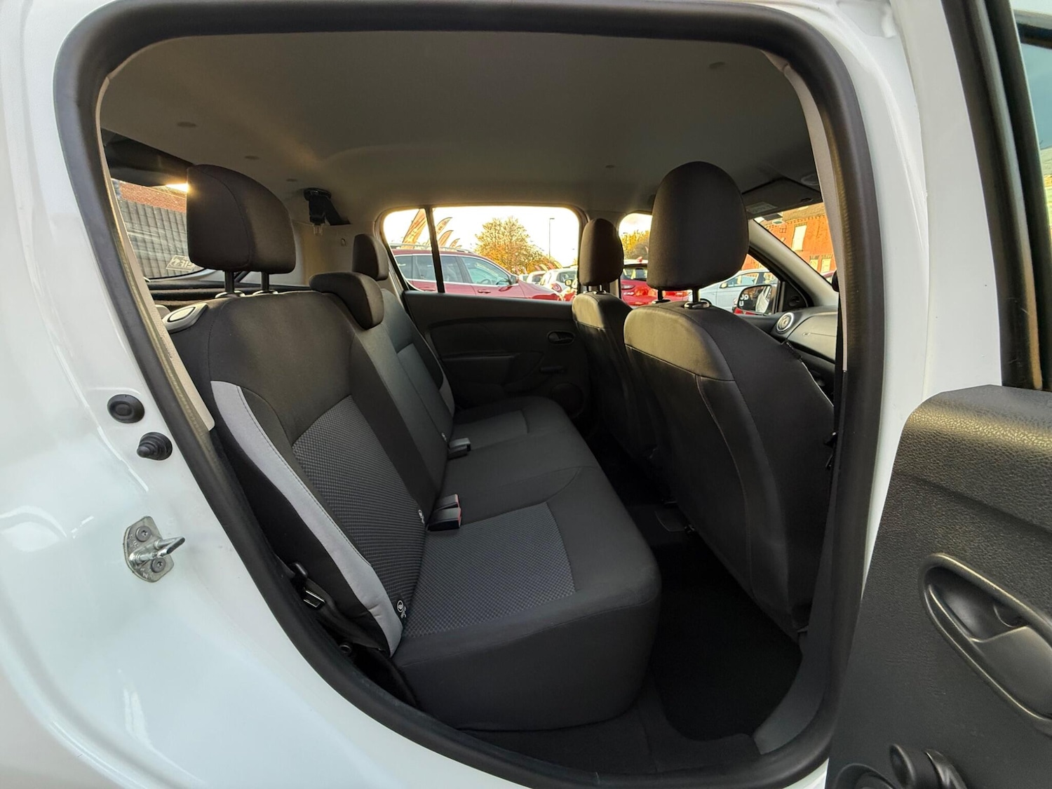 Used Dacia Sandero 2016 for sale - 76703602: Photo 5