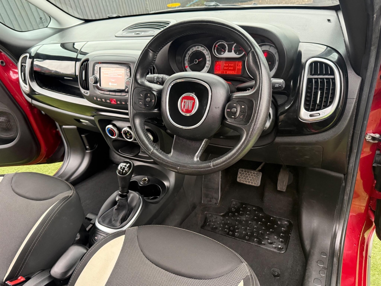 Used Fiat 500L 2014 for sale - 76993262: Photo 3