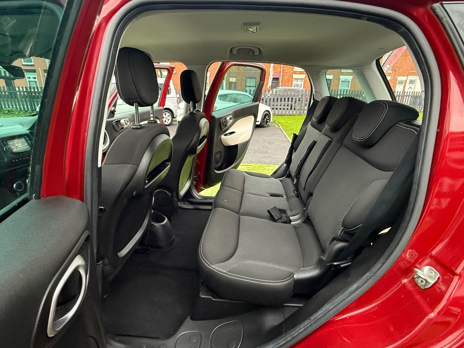 Used Fiat 500L 2014 for sale - 76993262: Photo 31