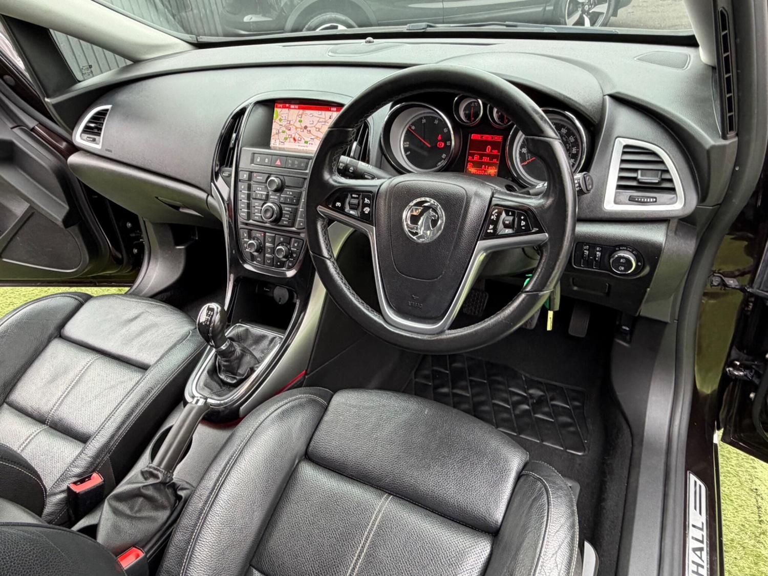 Used Vauxhall Astra 2015 for sale - 78100826: Photo 3