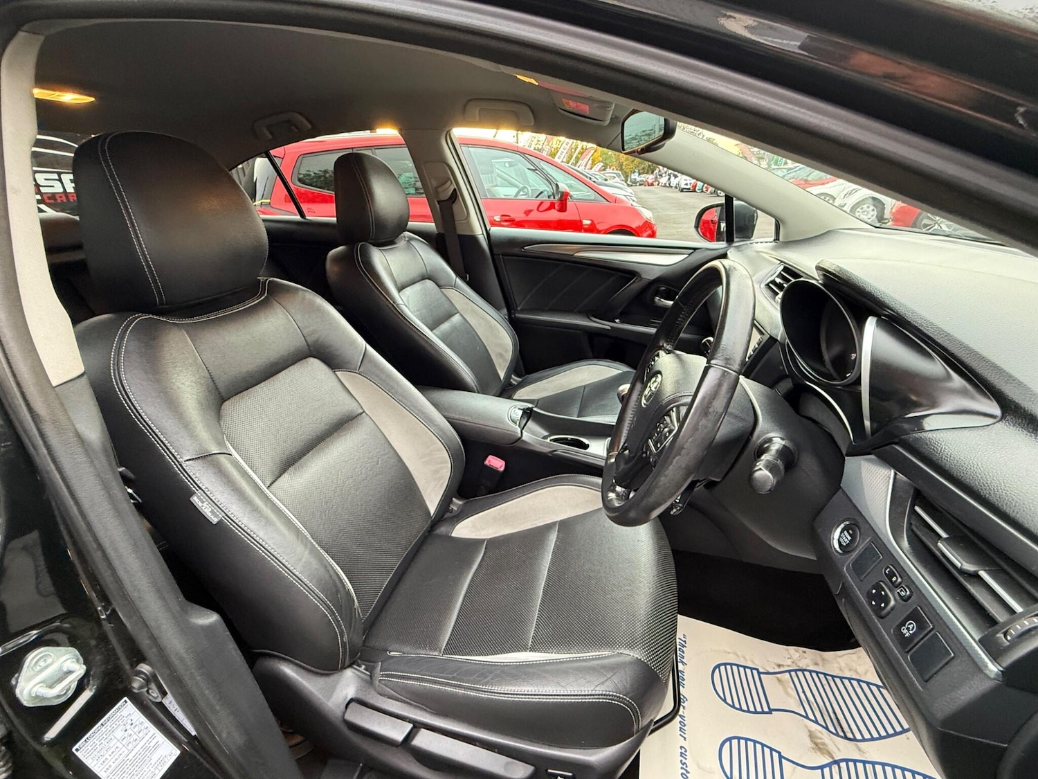 Used Toyota Avensis 2015 for sale - 76701849: Photo 22