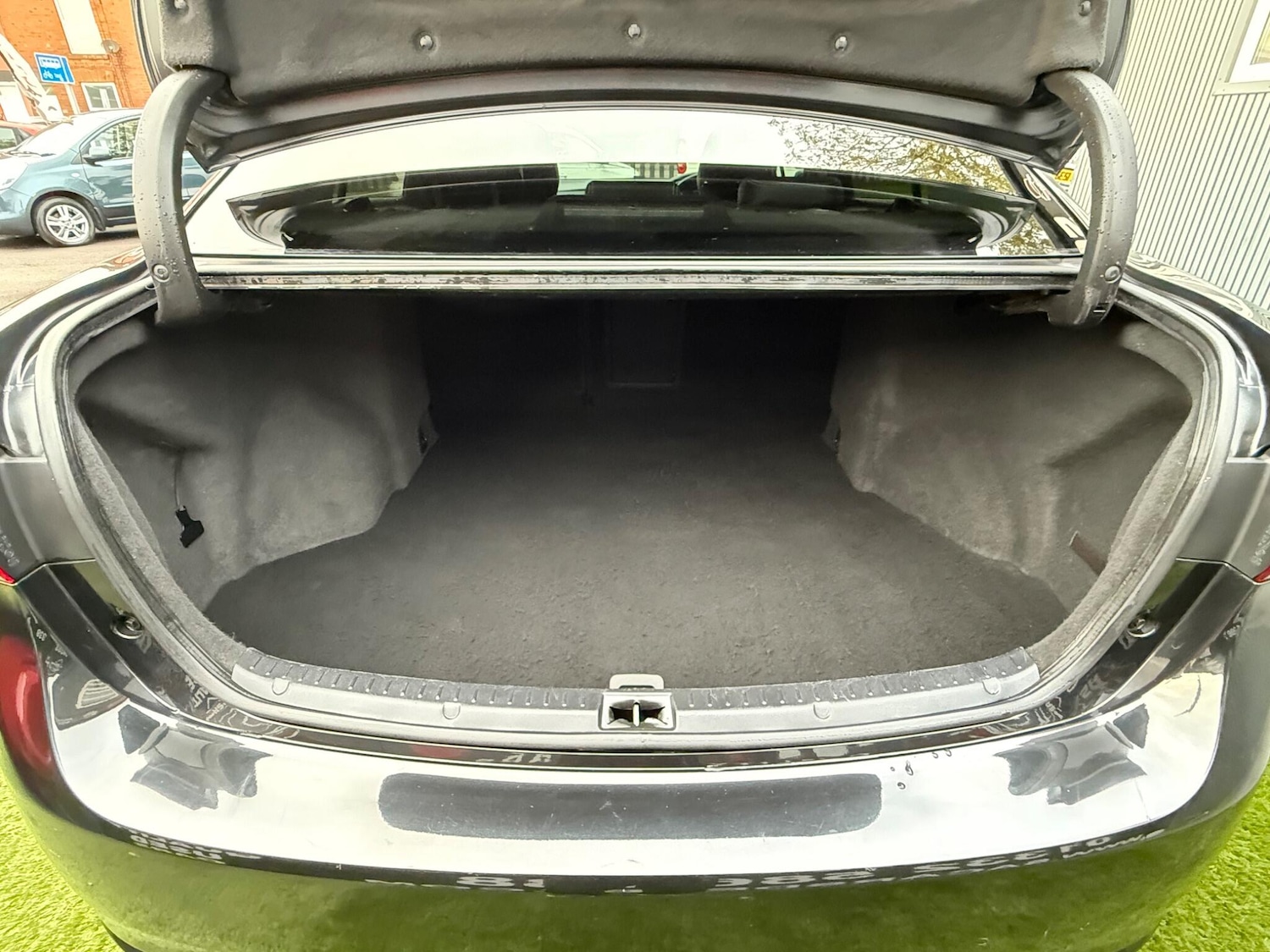 Used Toyota Avensis 2015 for sale - 76701849: Photo 25