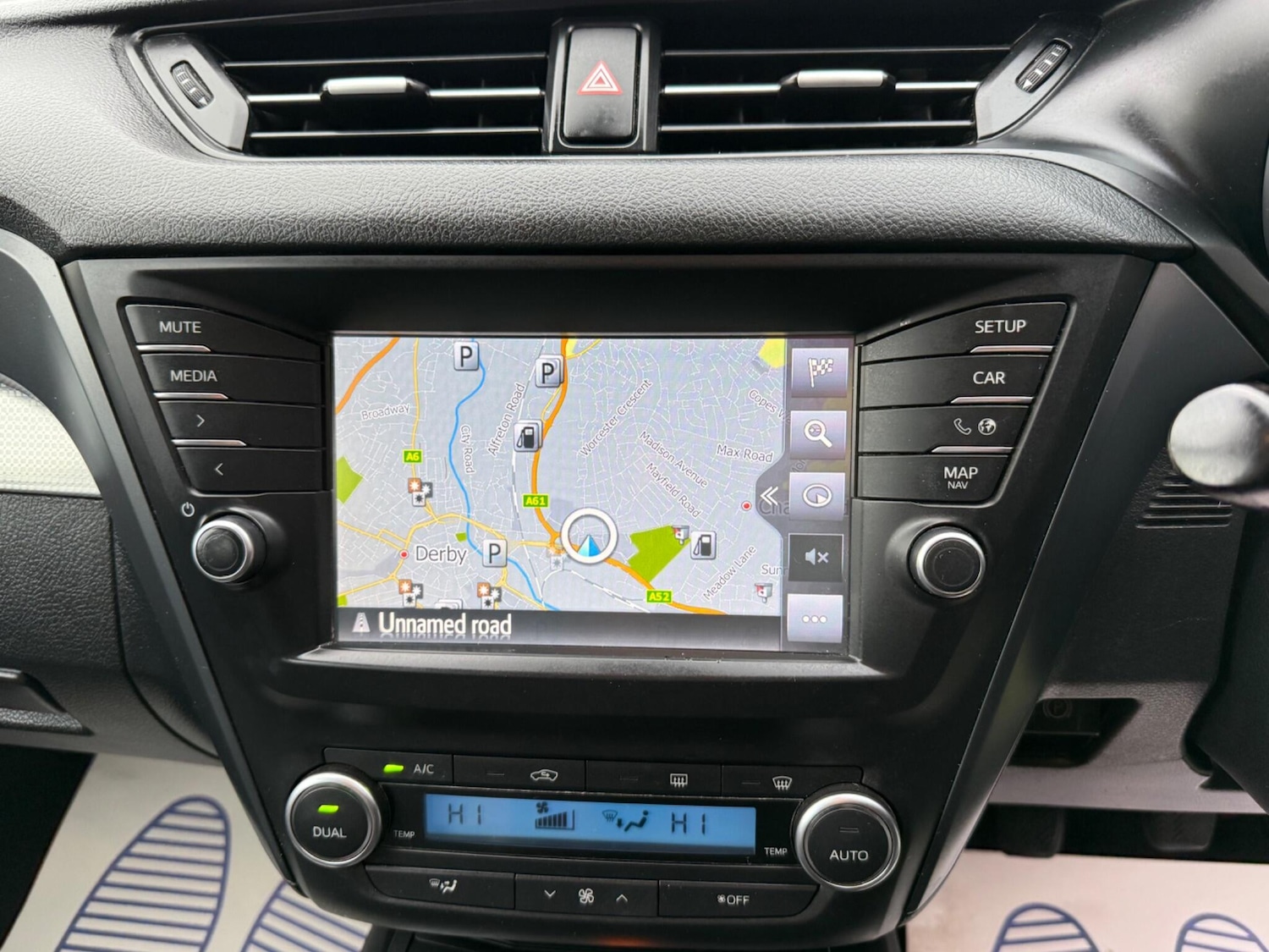 Used Toyota Avensis 2015 for sale - 76701849: Photo 38