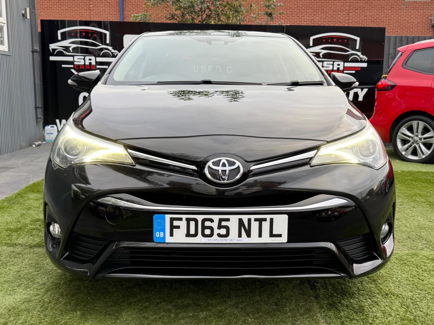 Used Toyota Avensis 2015 for sale - 76701849: Photo 4