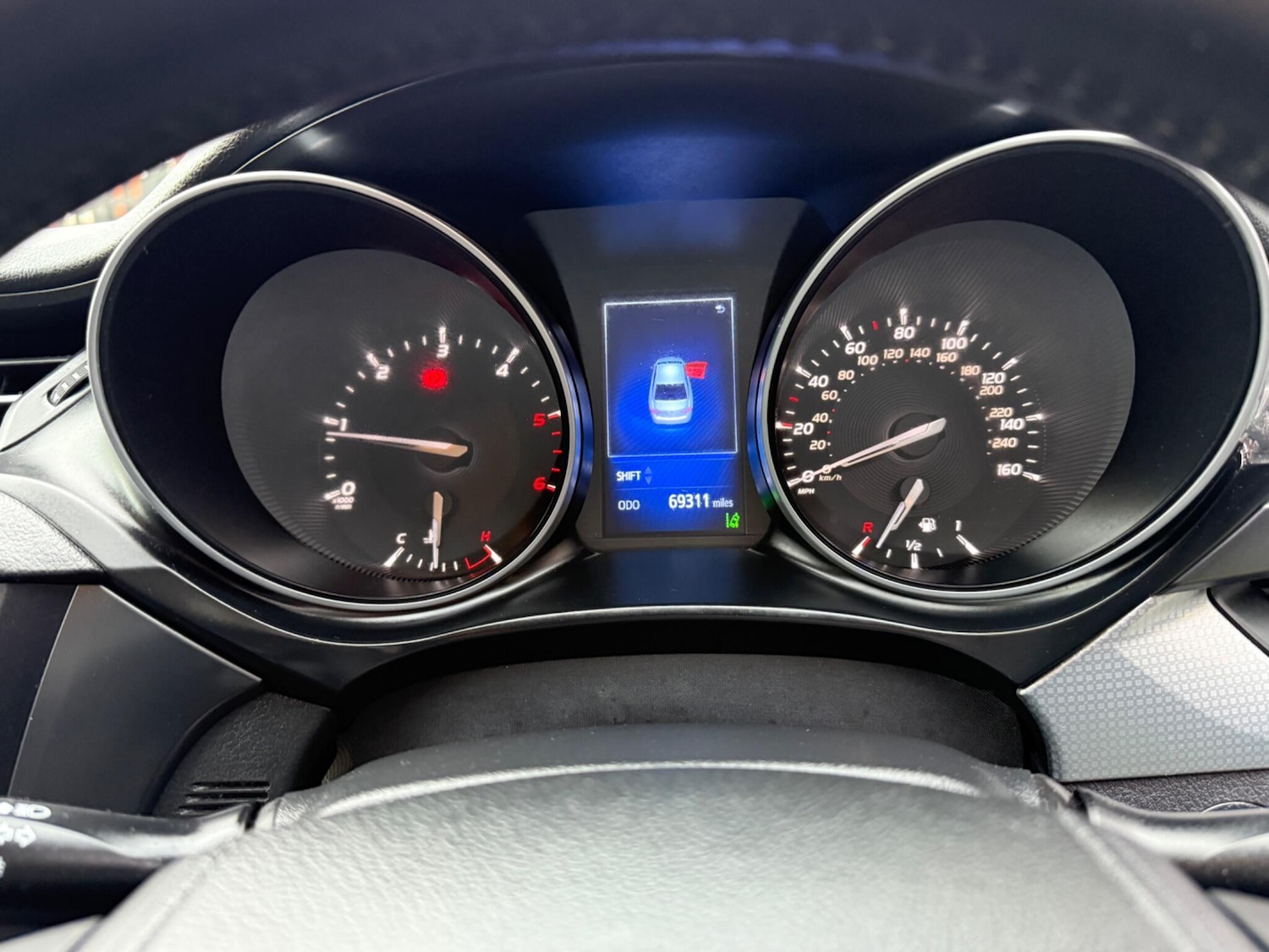 Used Toyota Avensis 2015 for sale - 76701849: Photo 41