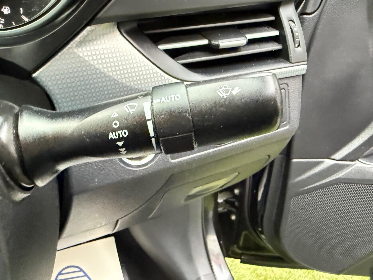 Used Toyota Avensis 2015 for sale - 76701849: Photo 45