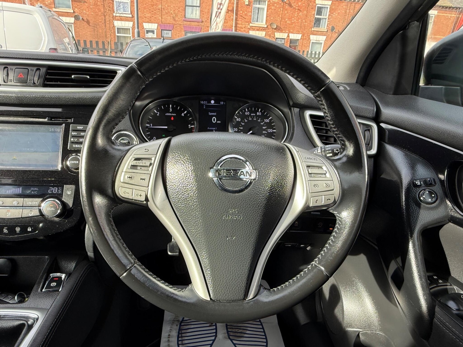 Used Nissan Qashqai 2015 for sale - 75858095: Photo 22