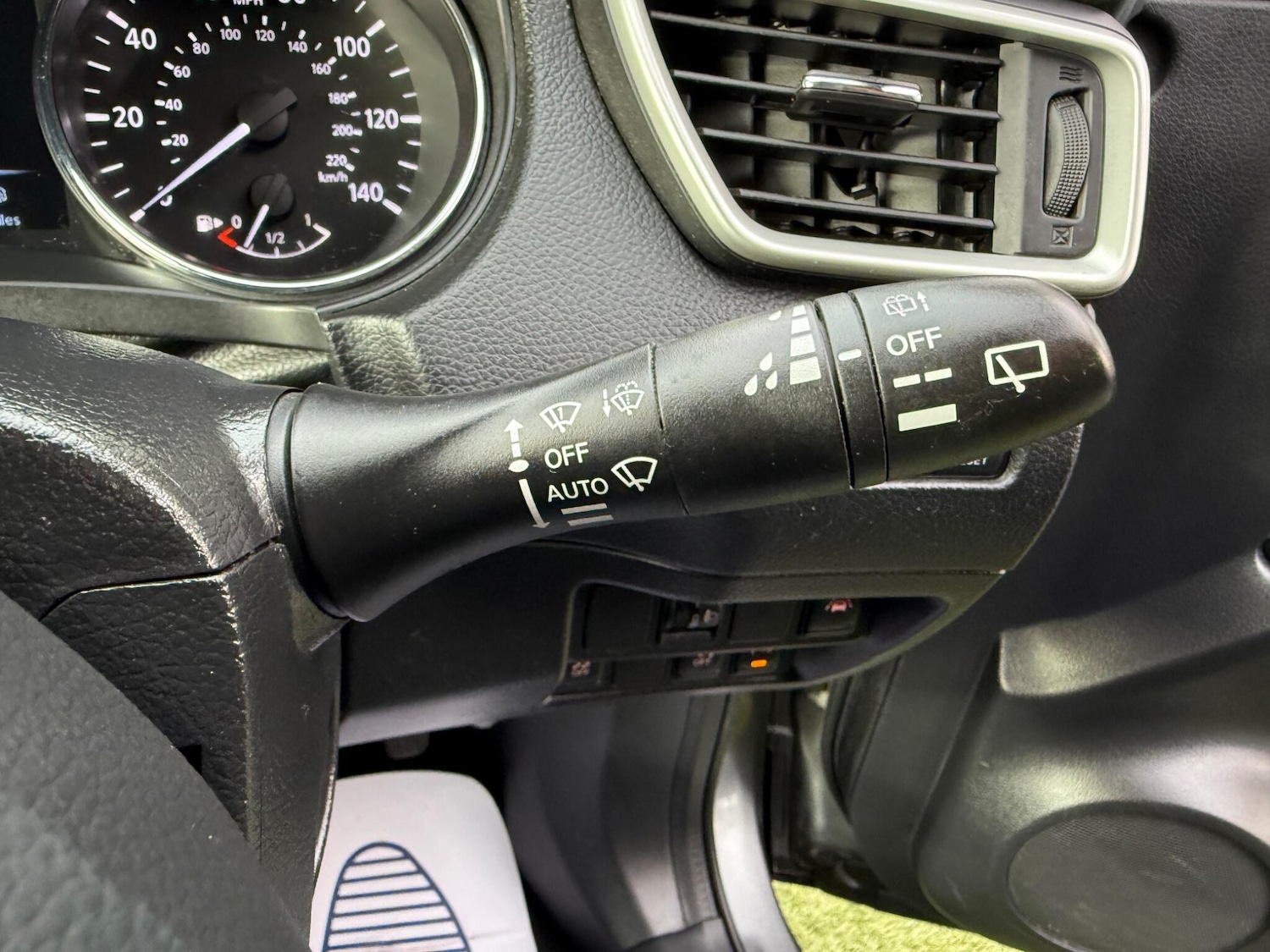 Used Nissan Qashqai 2015 for sale - 75858095: Photo 30