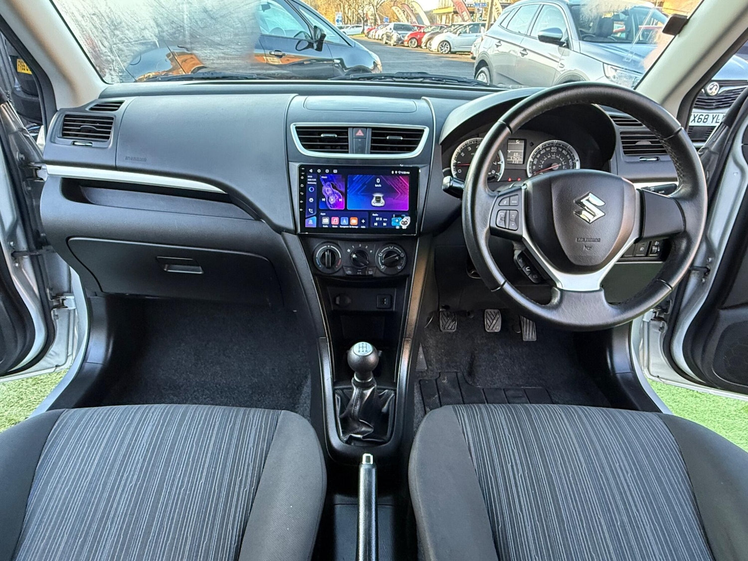 Used Suzuki Swift for sale - 77315125: Photo 2