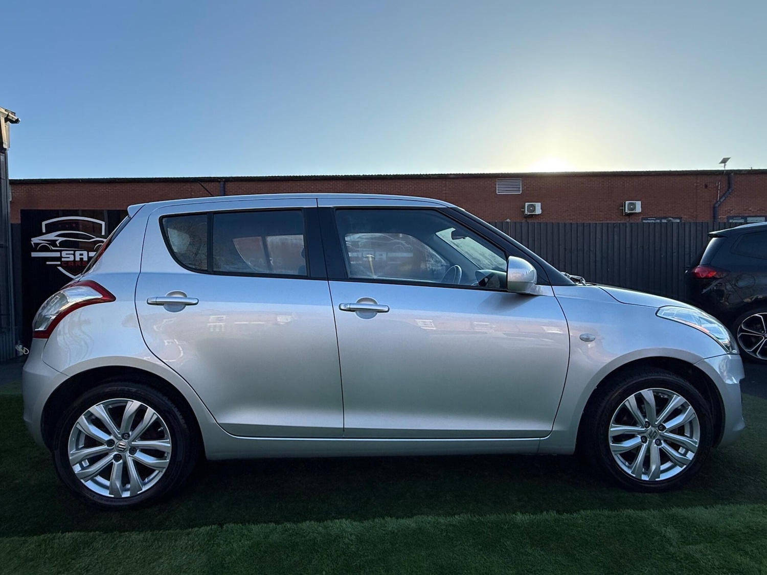 Used Suzuki Swift for sale - 77315125: Photo 7