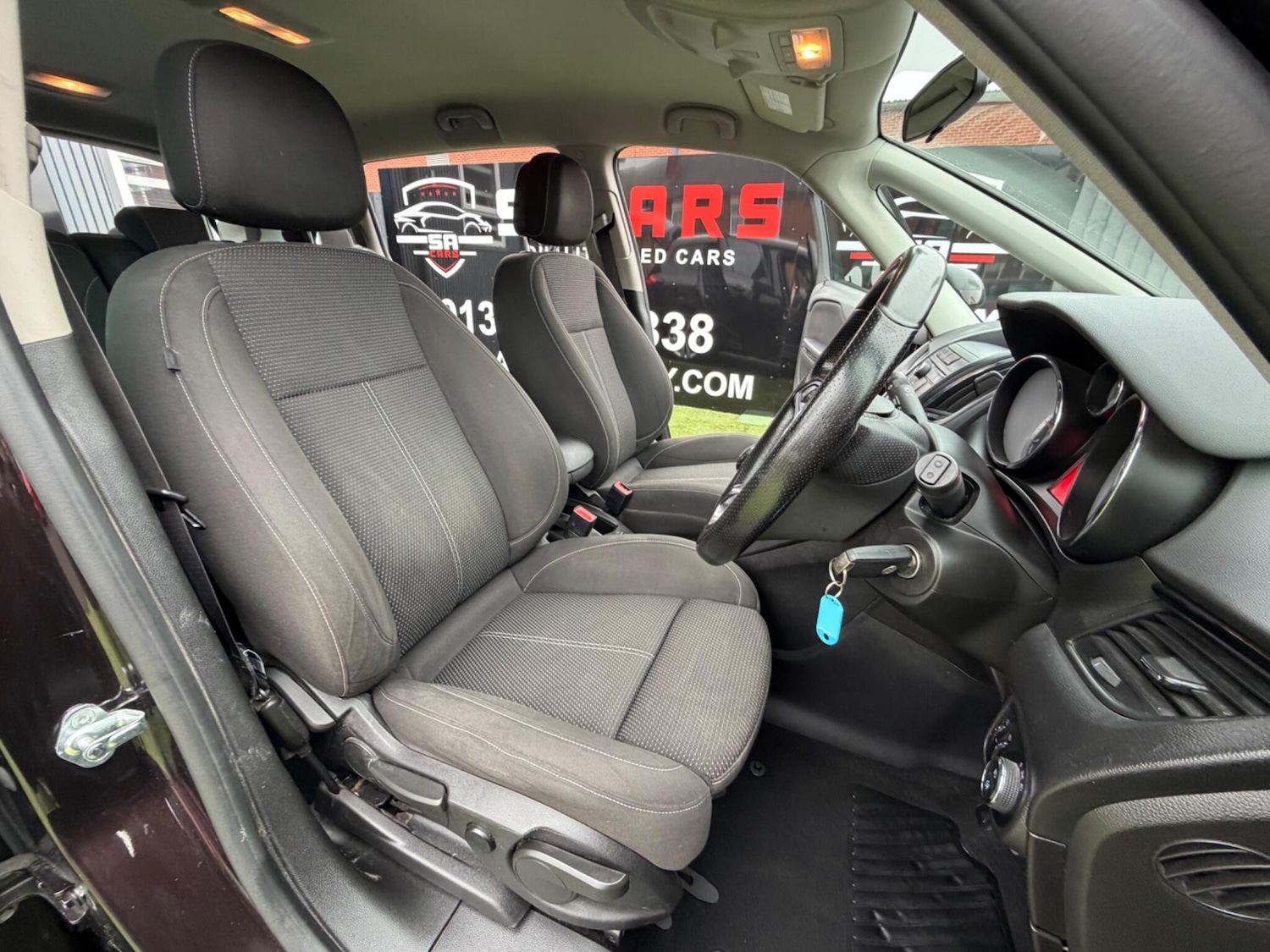 Used Vauxhall Zafira 2015 for sale - 77799221: Photo 28