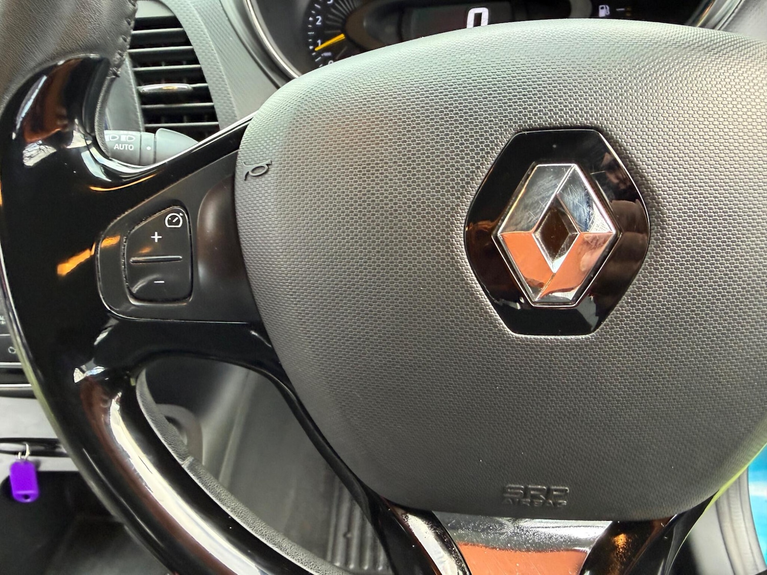 Used Renault Captur 2014 for sale - 77396488: Photo 19