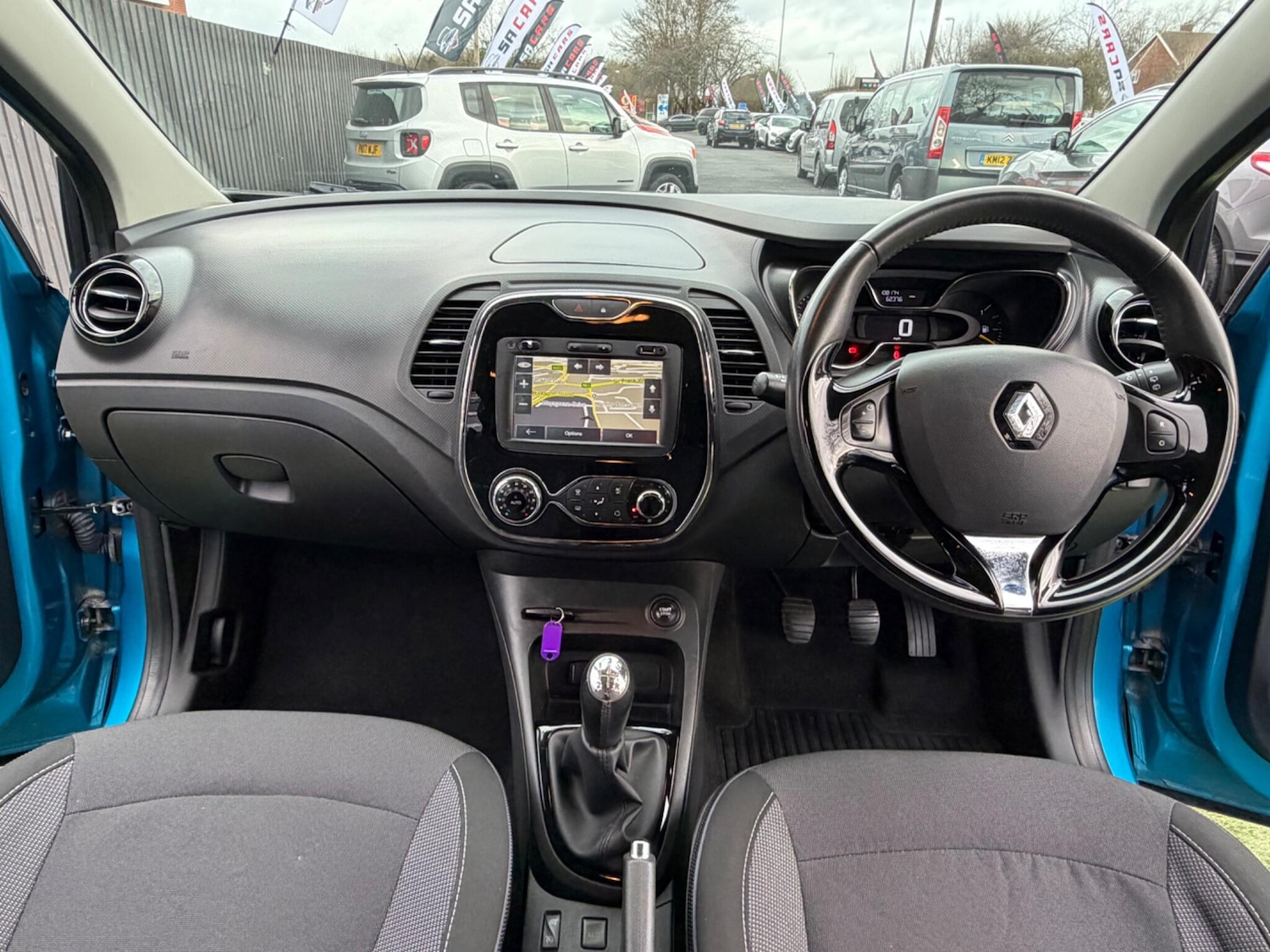 Used Renault Captur 2014 for sale - 77396488: Photo 2
