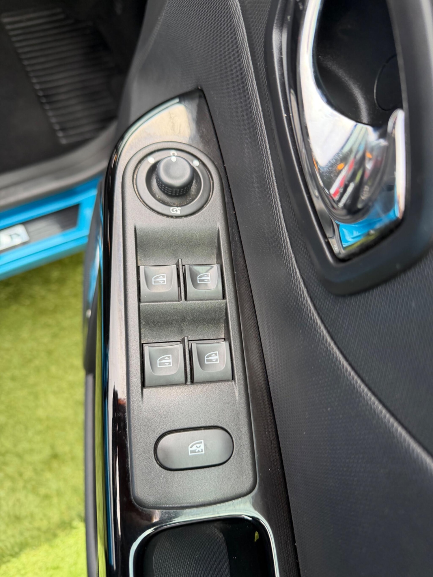 Used Renault Captur 2014 for sale - 77396488: Photo 23