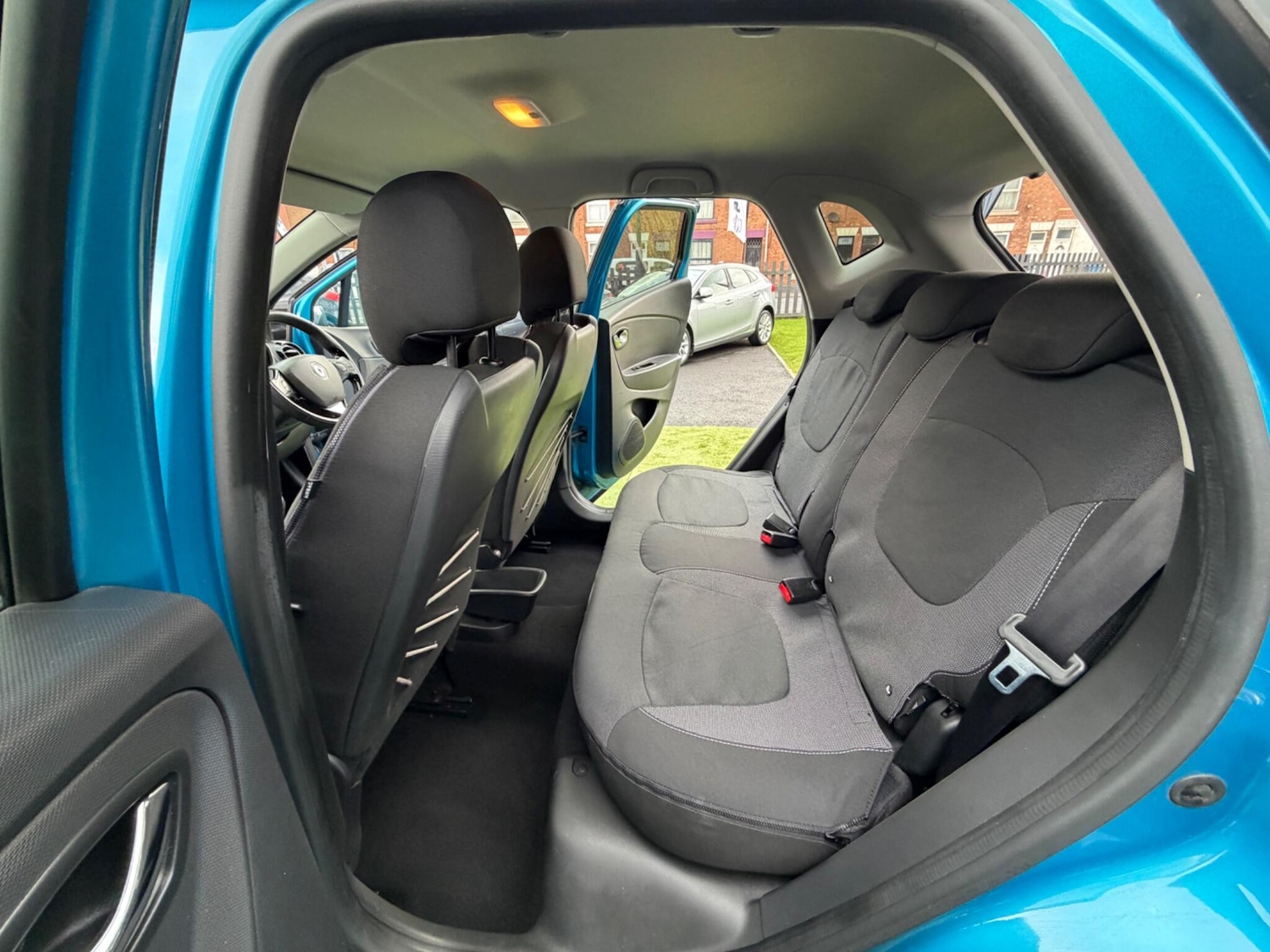 Used Renault Captur 2014 for sale - 77396488: Photo 32