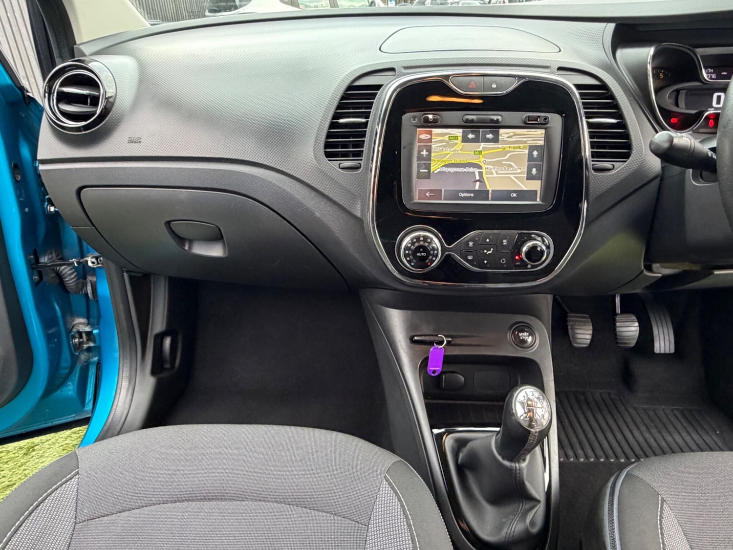 Used Renault Captur 2014 for sale - 77396488: Photo 37