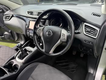 Used Nissan Qashqai 2017 for sale - 79601131: Photo