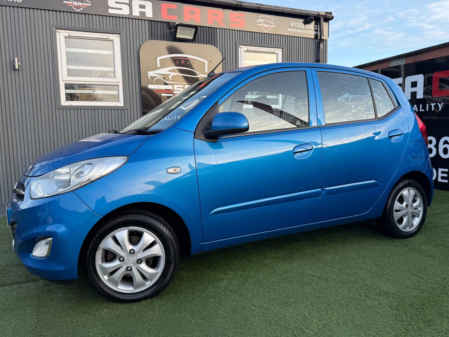 Used Hyundai i10 2011 for sale - 76703611: Photo 10