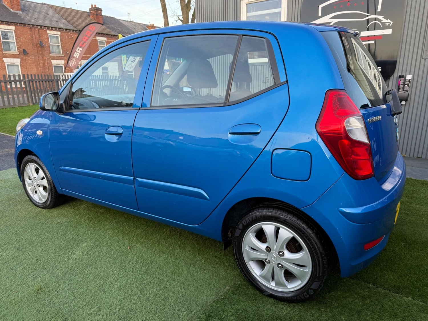 Used Hyundai i10 2011 for sale - 76703611: Photo 16