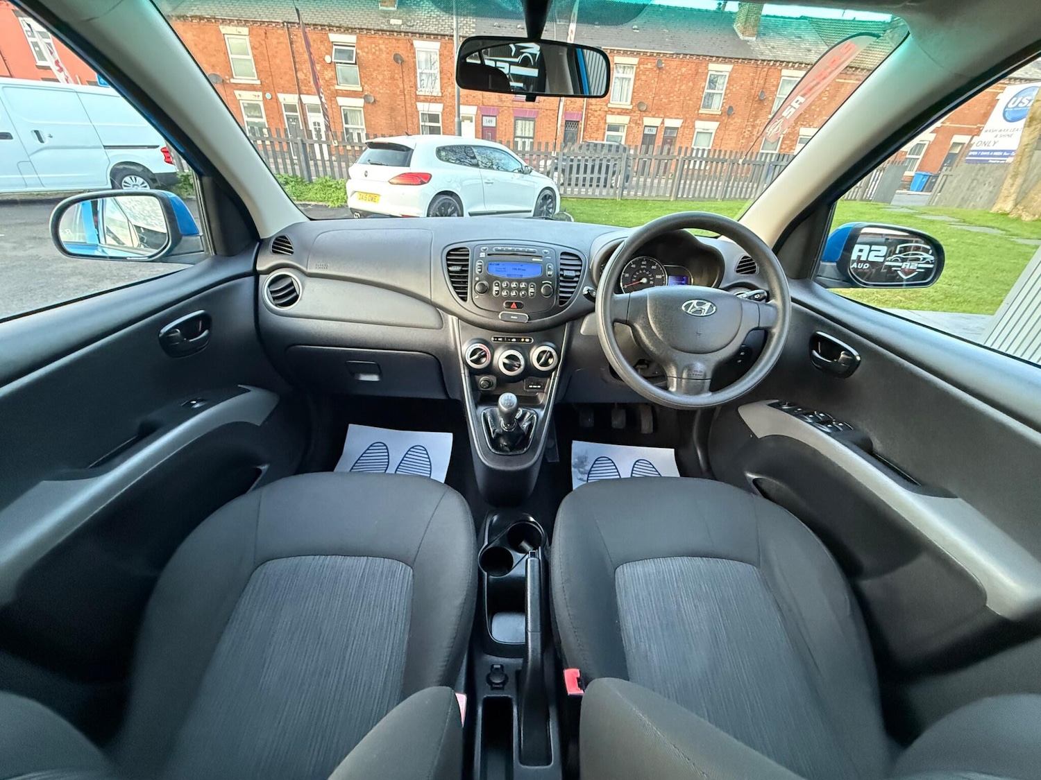 Used Hyundai i10 2011 for sale - 76703611: Photo 25