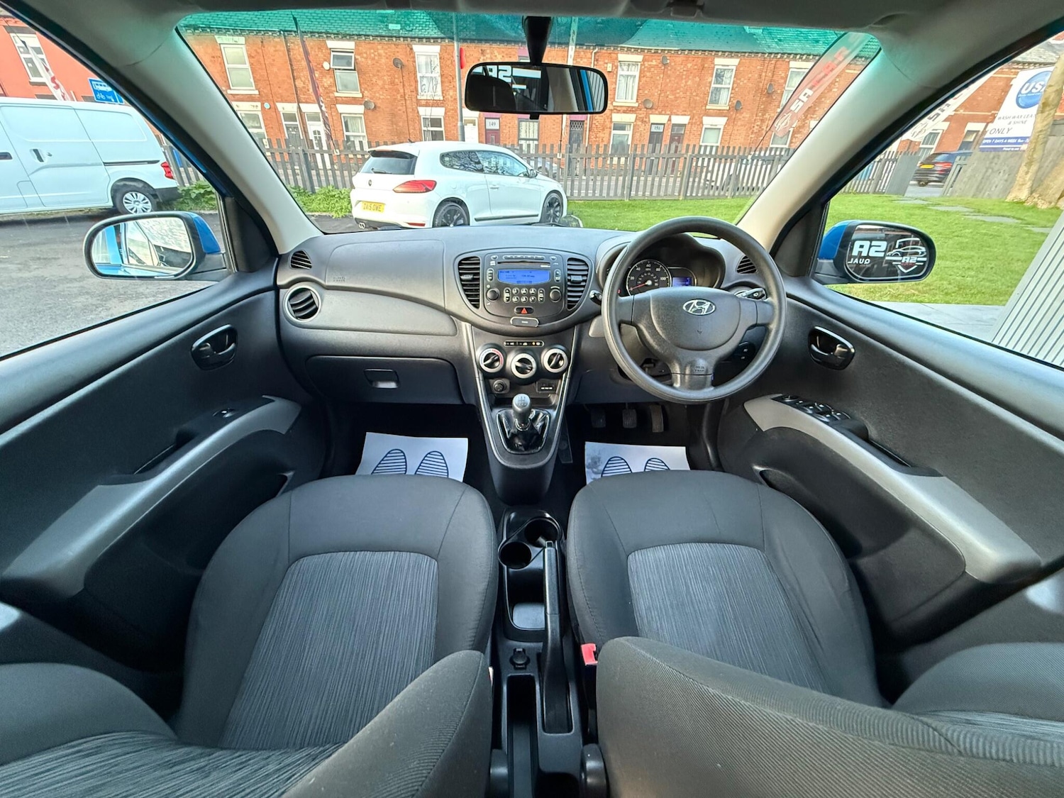 Used Hyundai i10 2011 for sale - 76703611: Photo 27