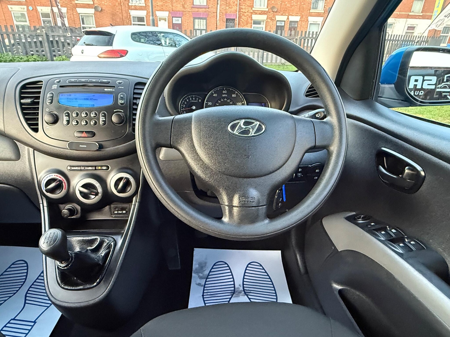 Used Hyundai i10 2011 for sale - 76703611: Photo 29