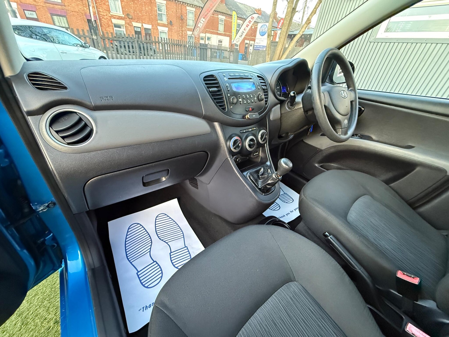 Used Hyundai i10 2011 for sale - 76703611: Photo 30