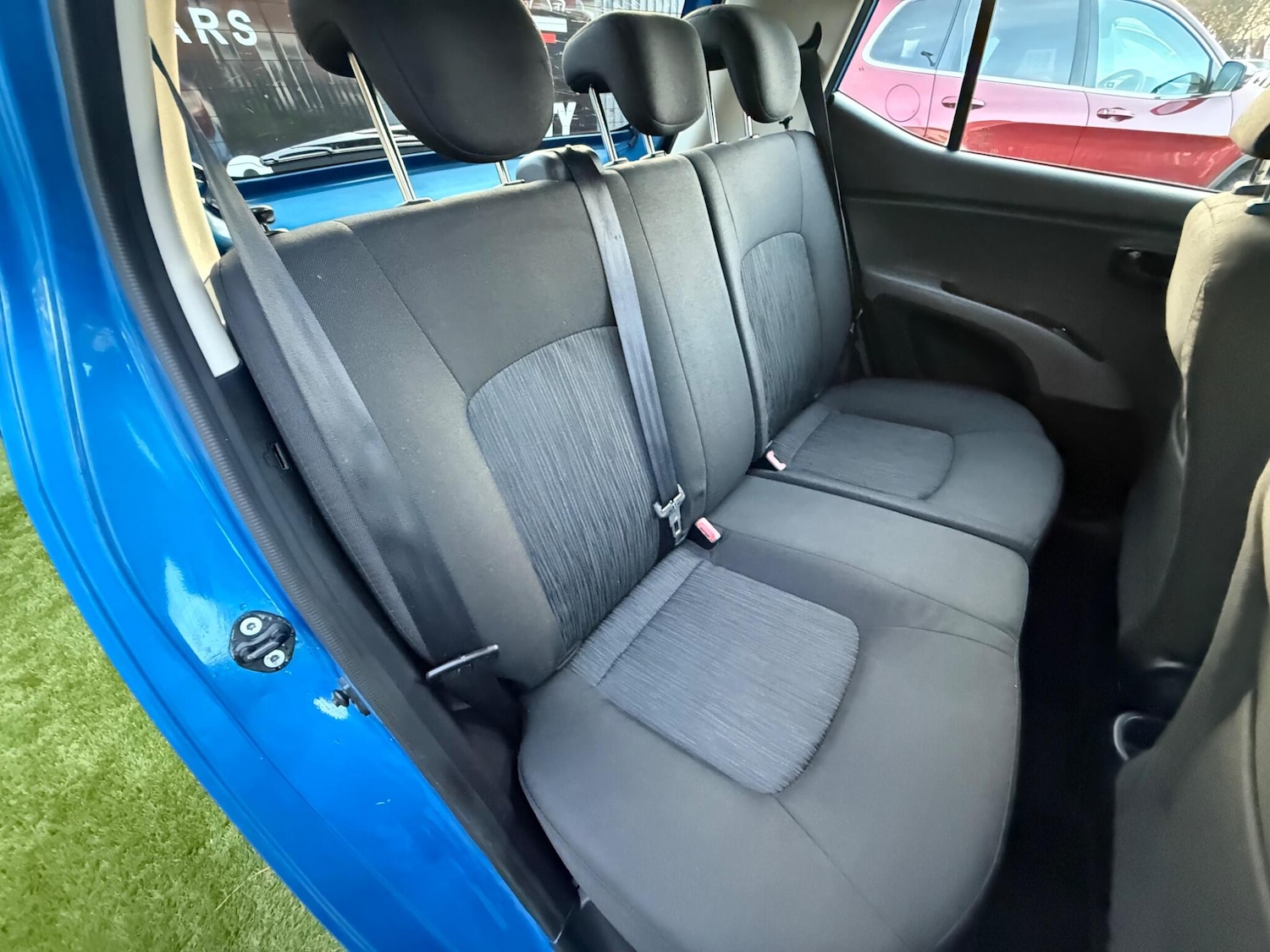 Used Hyundai i10 2011 for sale - 76703611: Photo 37