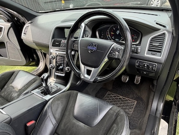 Used Volvo XC60 2015 for sale - 79033826: Photo