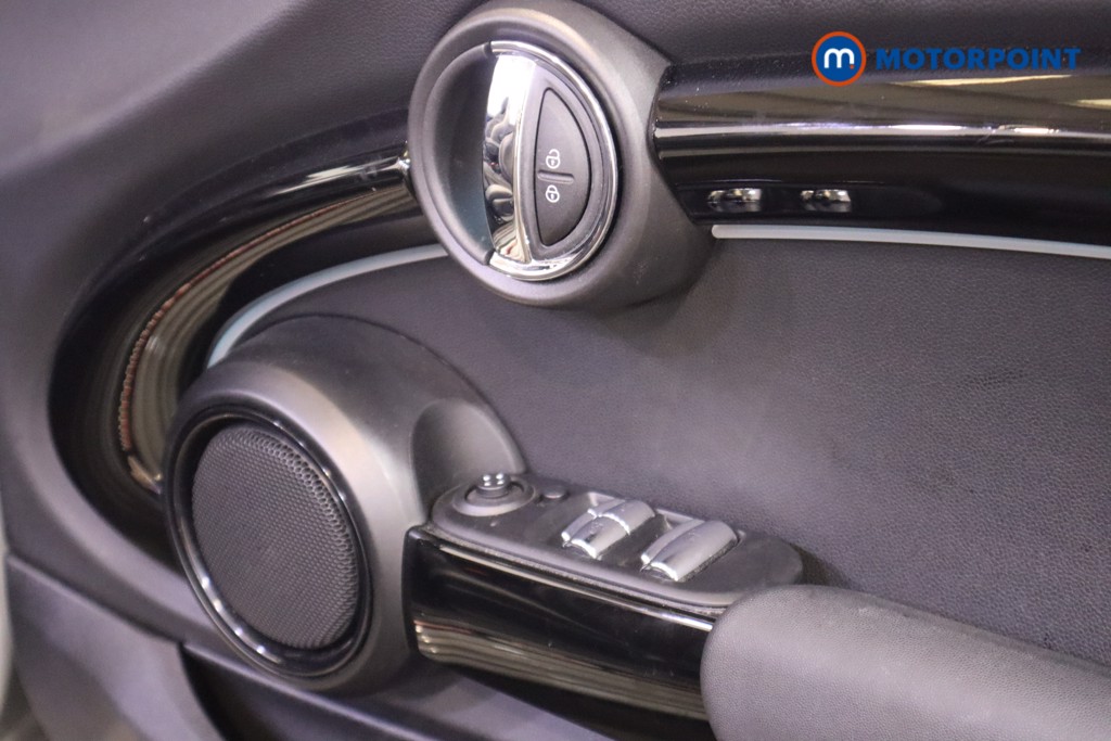 Used MINI Convertible 2021 for sale - 76878729: Photo 20