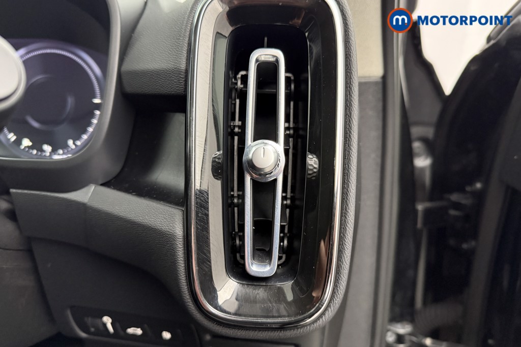 Used Volvo XC40 2022 for sale - 77297632: Photo 23