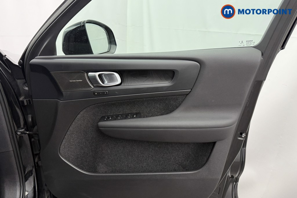 Used Volvo XC40 2022 for sale - 77297632: Photo 25