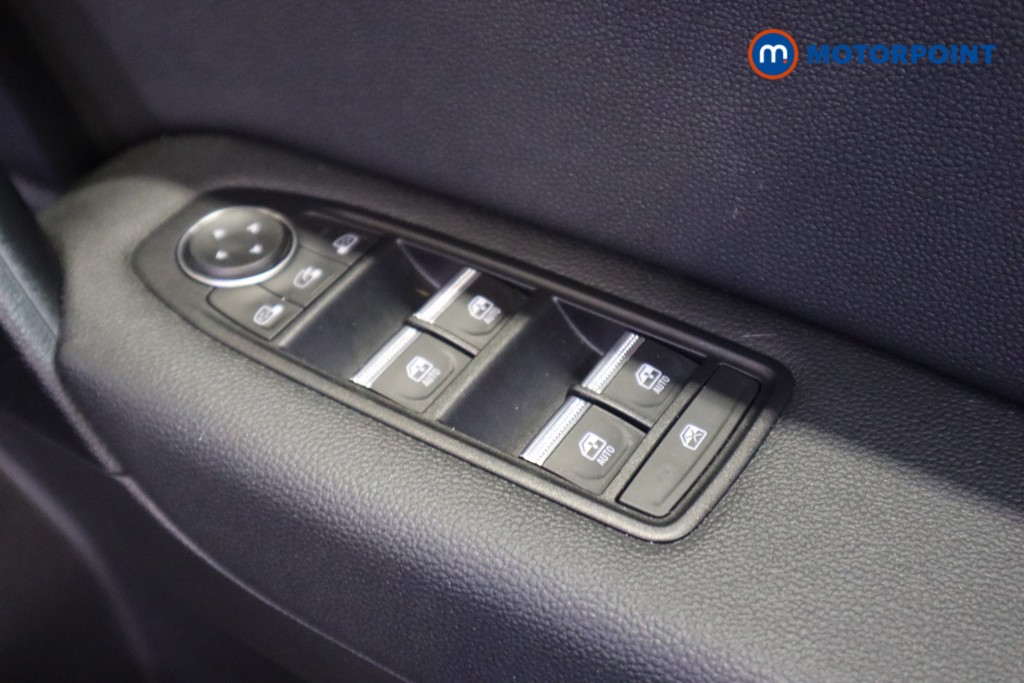 Used Renault Captur 2024 for sale - 76961088: Photo 21