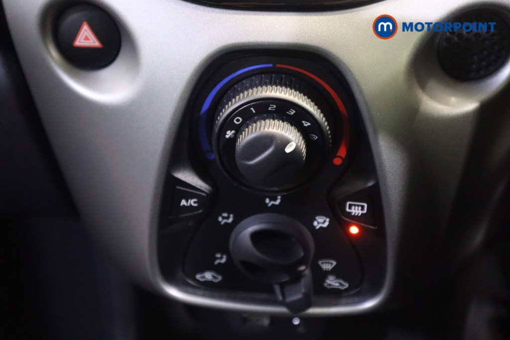 Used Peugeot 108 2016 for sale - 76569024: Photo 8