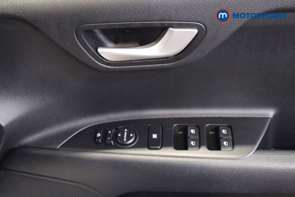 Used Kia Stonic 2022 for sale - 77171156: Photo 19