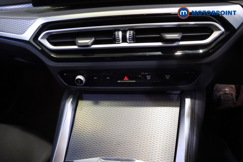 Used BMW i4 2024 for sale - 76452992: Photo 13