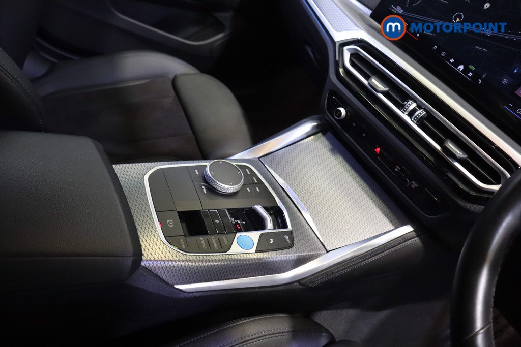 Used BMW i4 2024 for sale - 76452992: Photo 16