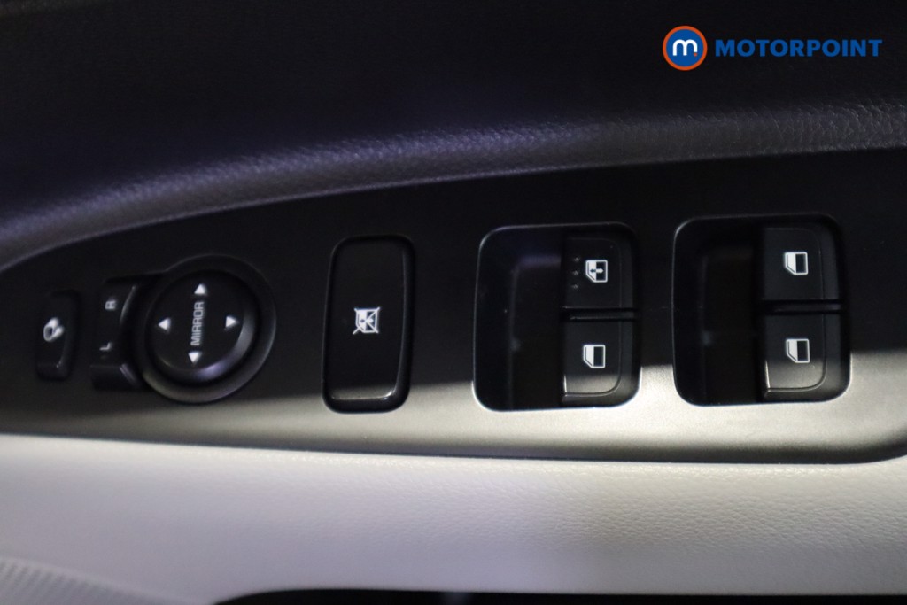 Used Kia Stonic 2022 for sale - 77903973: Photo 23