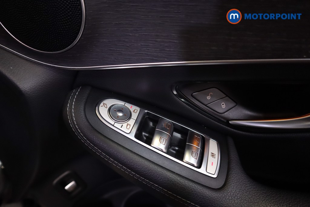 Used Mercedes-Benz GLC 2019 for sale - 76889989: Photo 11