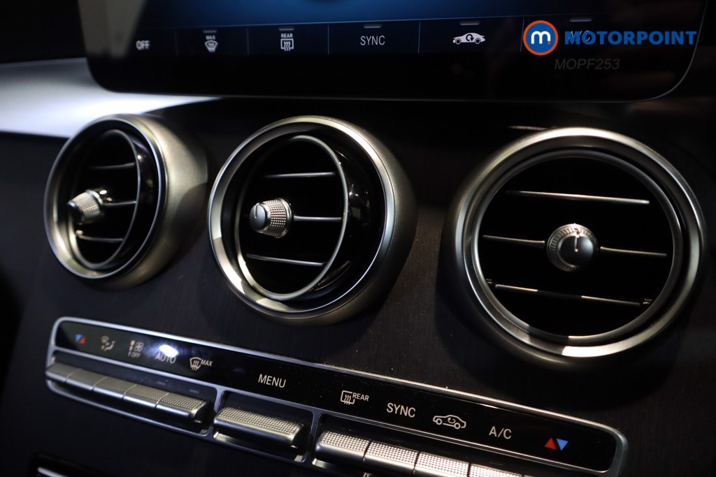 Used Mercedes-Benz GLC 2019 for sale - 76889989: Photo 27