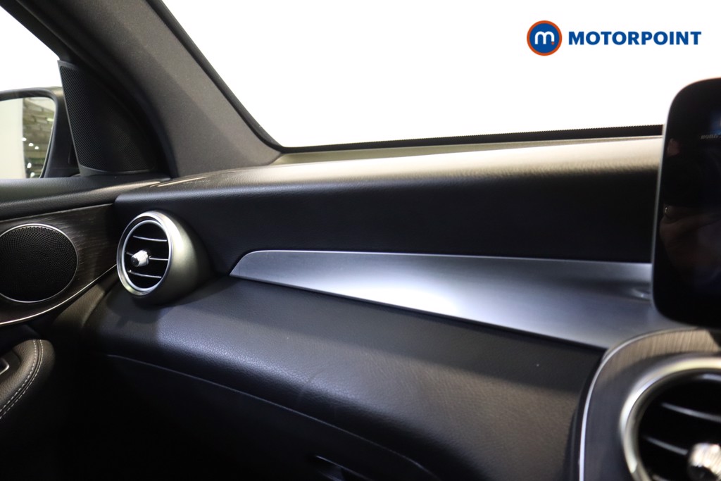 Used Mercedes-Benz GLC 2019 for sale - 76889989: Photo 32