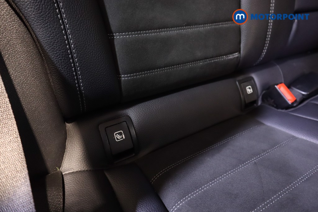 Used Mercedes-Benz GLC 2019 for sale - 76889989: Photo 35