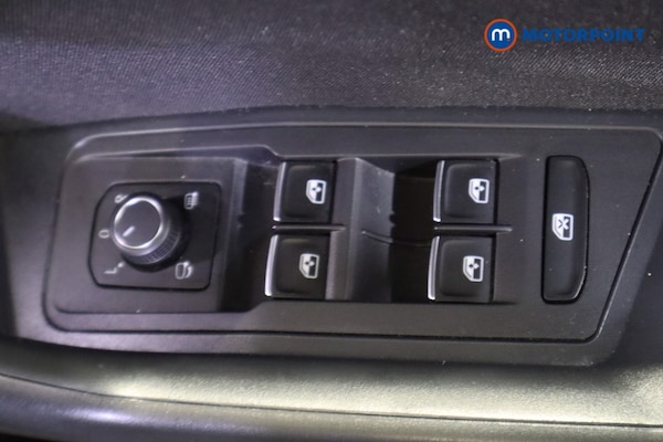 Used Volkswagen T-Roc 2021 for sale - 76250051: Photo 23