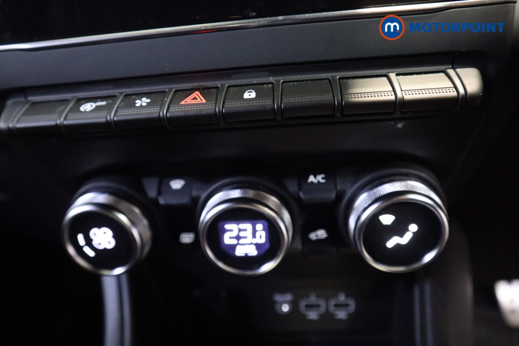 Used Renault Captur 2022 for sale - 76557607: Photo 8