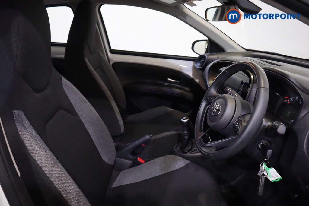 Used Toyota Aygo X 2022 for sale - 76352793: Photo 24