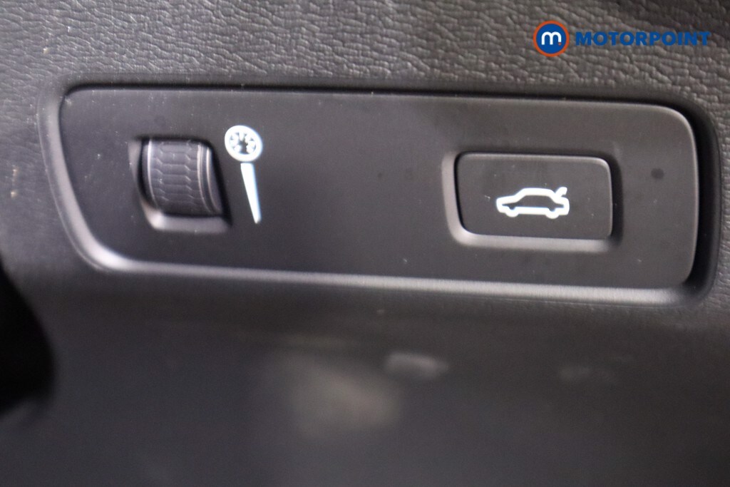 Used Volvo XC40 2020 for sale - 76352829: Photo 24