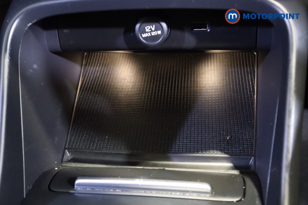 Used Volvo XC40 2020 for sale - 76352829: Photo 29