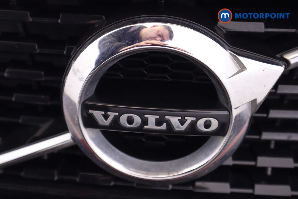 Used Volvo XC40 2020 for sale - 76352829: Photo 42