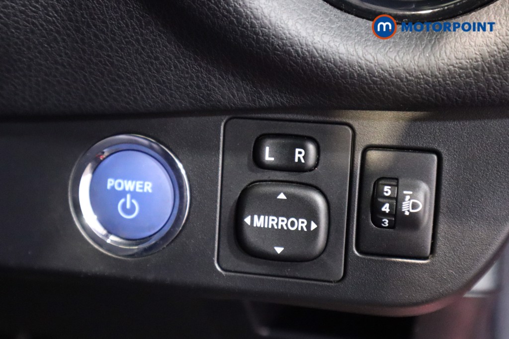 Used Toyota Yaris 2016 for sale - 77294357: Photo 20